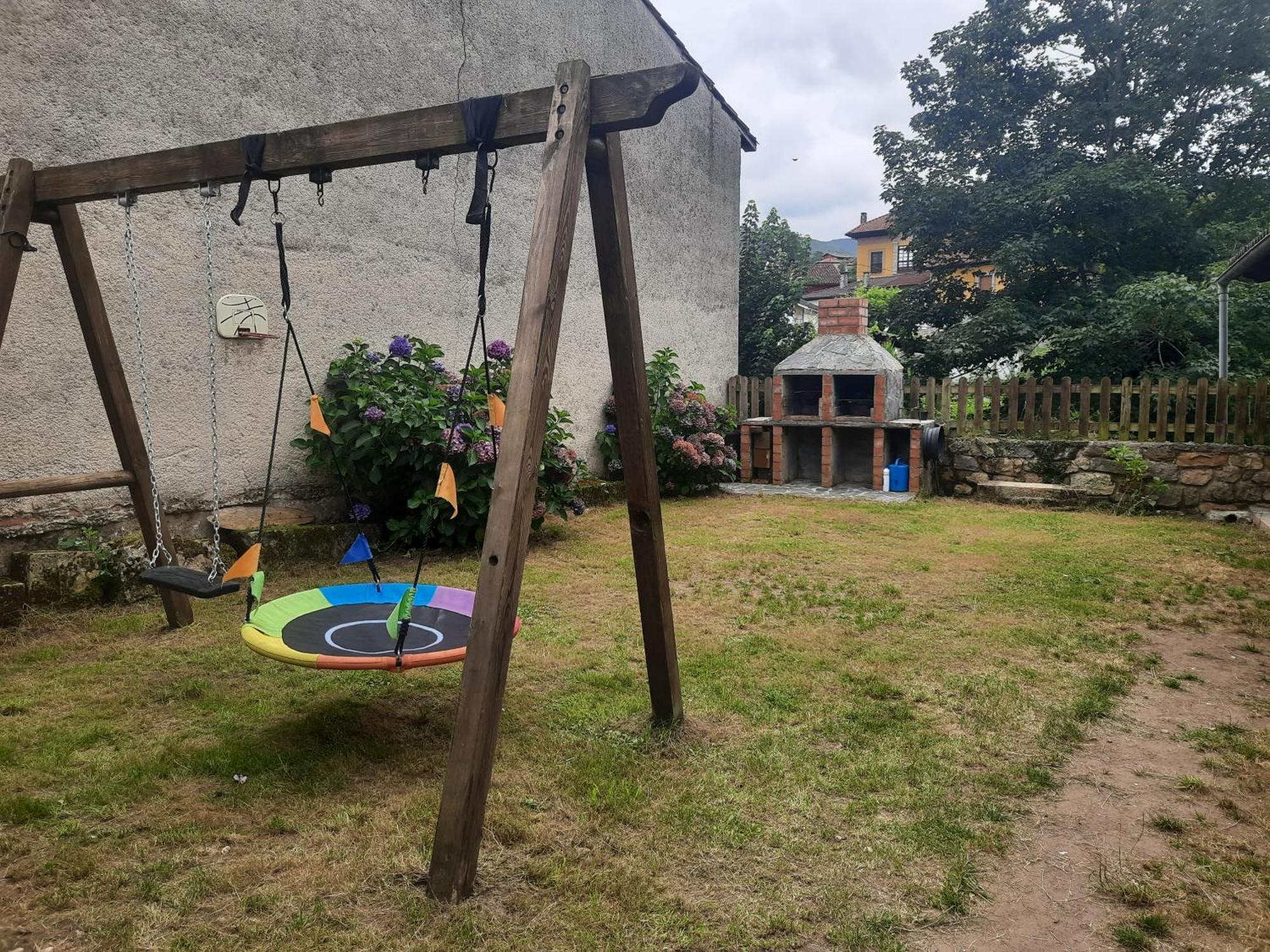 Apartamentos Rurales La Candaliega Cangas de Onis Bagian luar foto