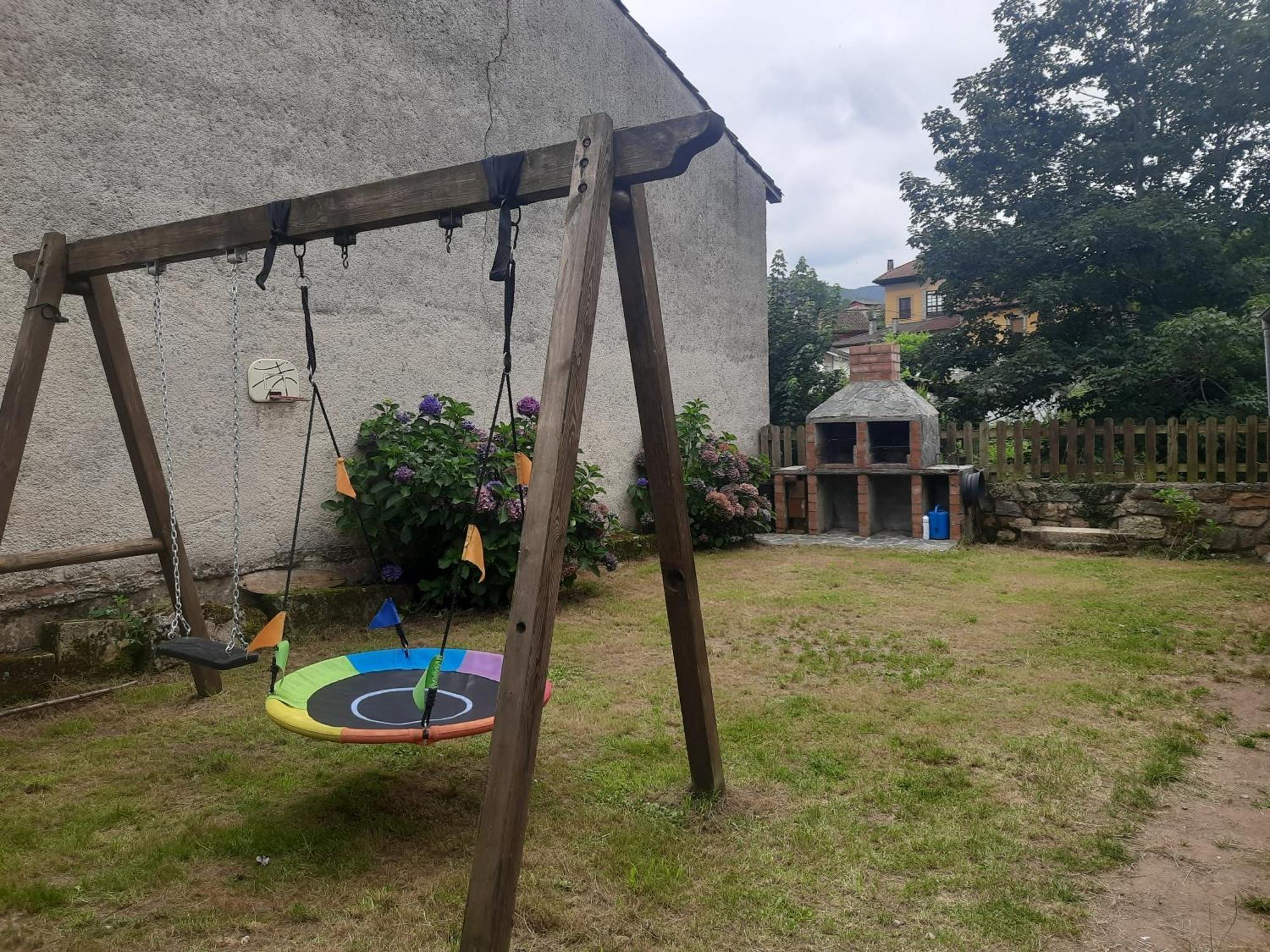 Apartamentos Rurales La Candaliega Cangas de Onis Bagian luar foto